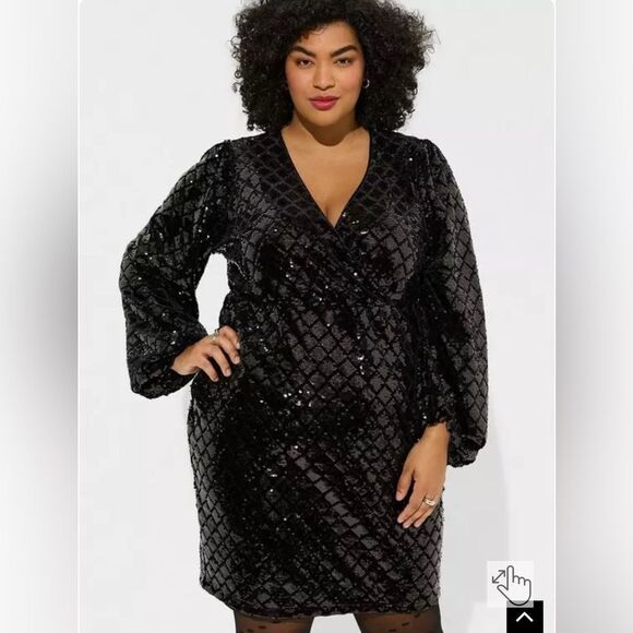 Torrid Mini Velour Sequin Surplice Dress NEW Size 16 Deep Black - Picture 1 of 16
